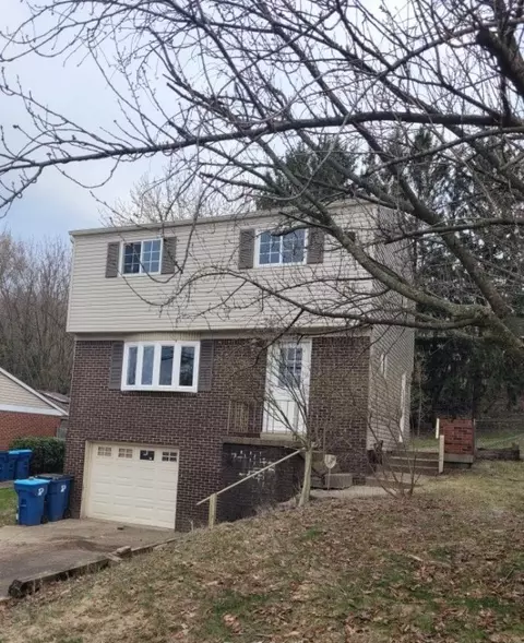 2936 Universal Rd, Pittsburgh, PA 15235