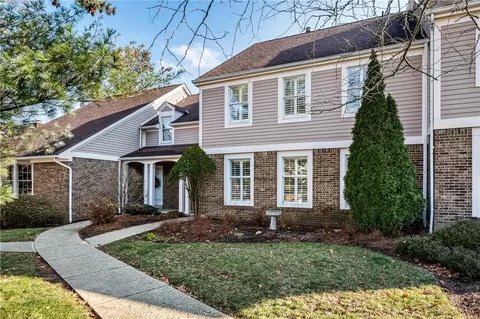 315 Queensberry Cir, Pittsburgh, PA 15234