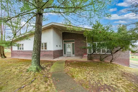 4223 Colonial Dr, Murrysville, PA 15668