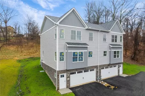 3822 Goldie Ln #A-7, Murrysville, PA 15668