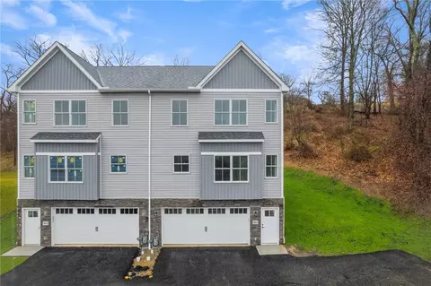 3824 Goldie Ln #A-8, Murrysville, PA 15668