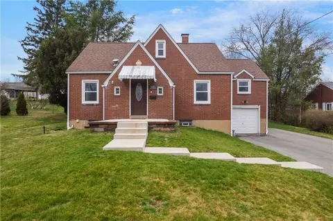 121 Rodgers Dr, New Kensington, PA 15068