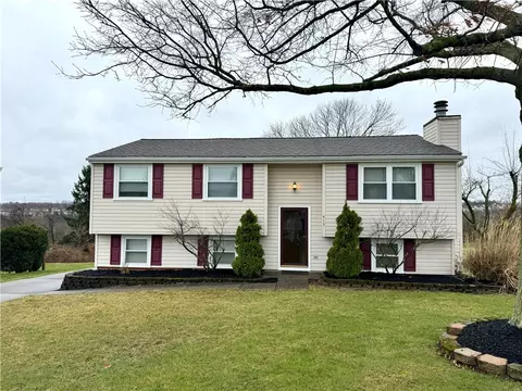 413 Scottsdale Dr, Coraopolis, PA 15108