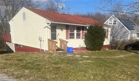 3177 Bradbury Dr, Aliquippa, PA 15001
