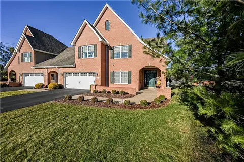 341 Village Ct, Ligonier, PA 15658