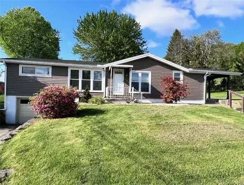 60 Twolick Dr, Indiana, PA 15701