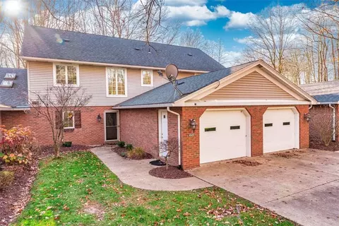4140 Bristol Ln, New Castle, PA 16105