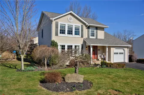601 Daisy Dr, Cranberry Township, PA 16066