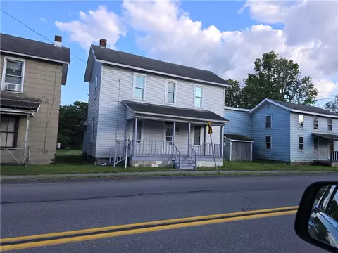 220 E Main St, Big Run, PA 15715