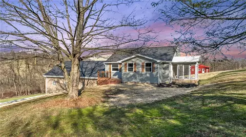 4425 Rostosky Rdg, Monongahela, PA 15063