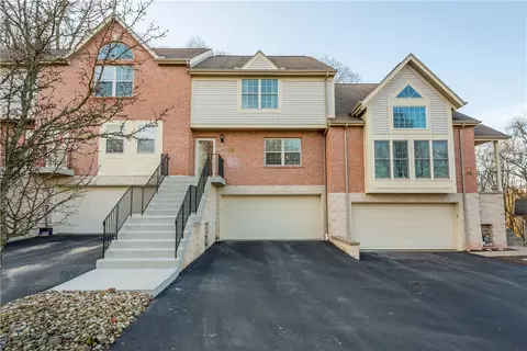 604 Berrington Ct, Bethel Park, PA 15102