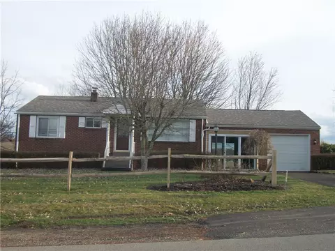 210 Maple St, Carmichaels, PA 15320
