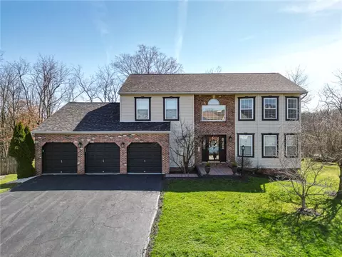 1011 Sir Robert Dr, Mcdonald, PA 15057