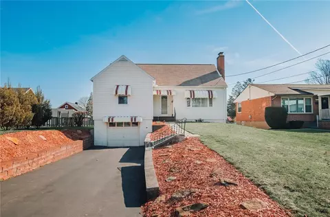 96 Violet, Johnstown, PA 15905