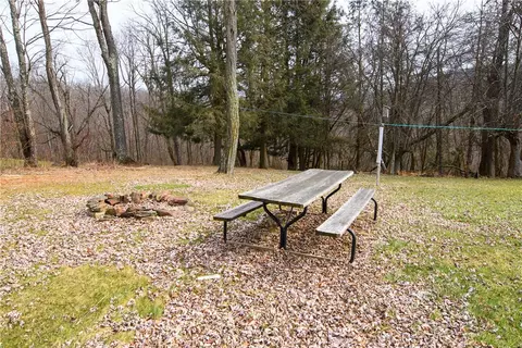 1320 Ridge Rd, Vandergrift, PA 15690 photo 12