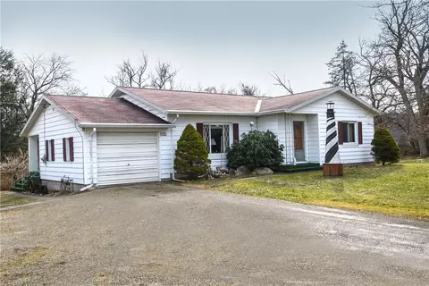 1320 Ridge Rd, Vandergrift, PA 15690 photo 2