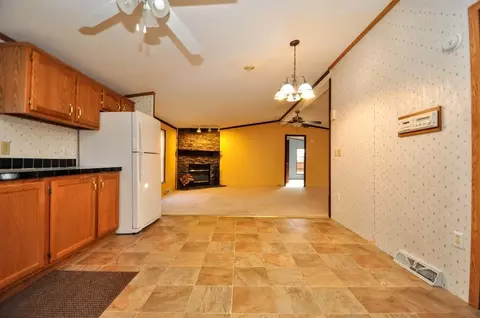 120 Eagle Pointe Ests #120, New Eagle, PA 15067 photo 9