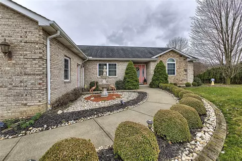 1015 Derekton Dr, Latrobe, PA 15650