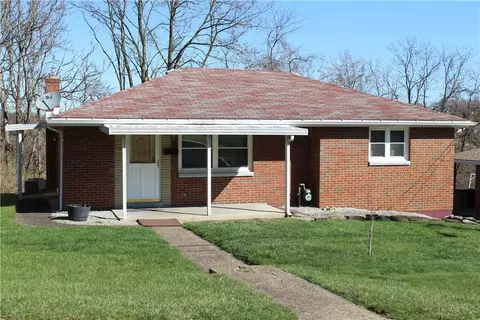25 Westmoreland Dr, Monessen, PA 15062
