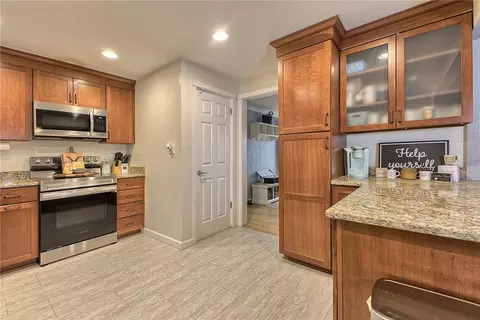 Kitchen - 116 Bristol Ln, Irwin, PA 15642 photo 2 of 3