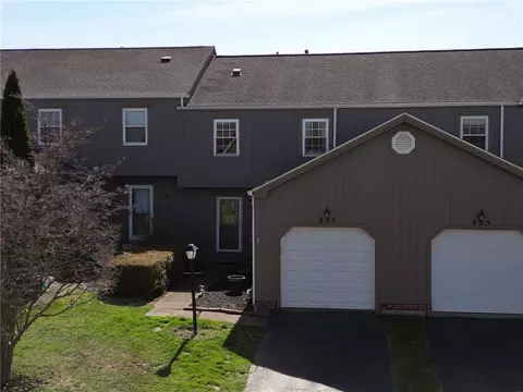 897 Sunset Cir, Cranberry Township, PA 16066