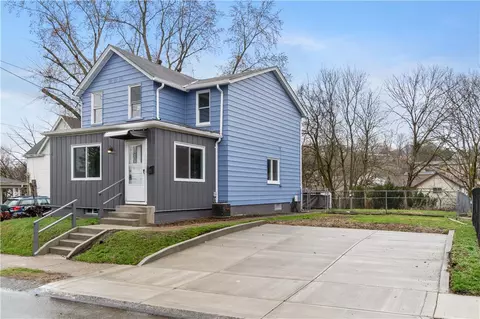 618 6th Ave, Carnegie, PA 15106