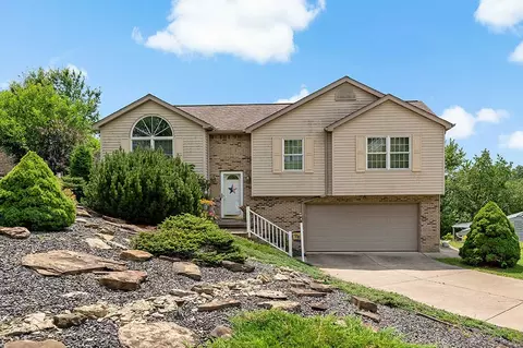 709 Wil Tara Dr, Pittsburgh, PA 15236