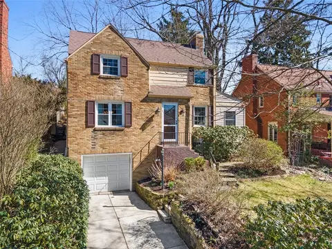 315 Fieldbrook Dr, Pittsburgh, PA 15228