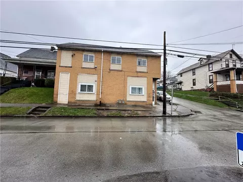 219 Meadow Ave, Charleroi, PA 15022