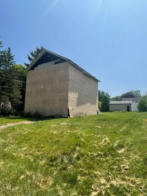 1403 W 9th, Beaver Falls, PA 15010