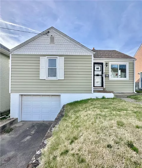 11 Jacob St, Uniontown, PA 15401