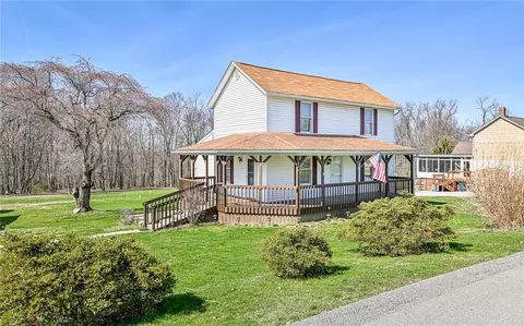 238 Reynolds St, Hutchinson, PA 15640