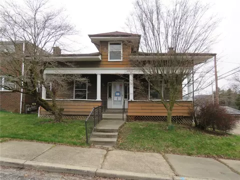 1927 Ridge Ave, New Kensington, PA 15068