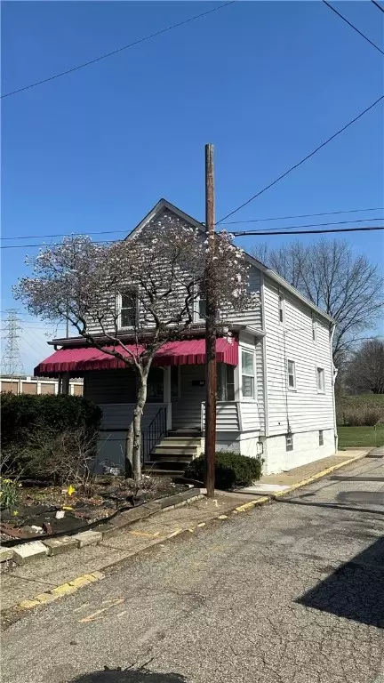 924 Grant St, Creighton, PA 15030