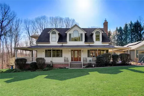 226 Kaufman Rd, Evans City, PA 16033
