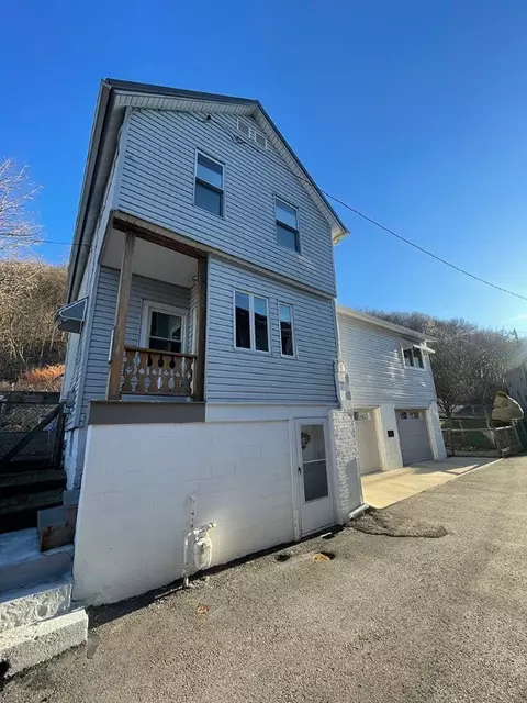 719 Duke Pl, Johnstown, PA 15901