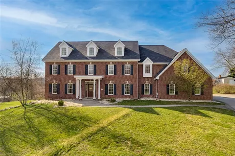 112 Windwood Hts, Cranberry Township, PA 16066