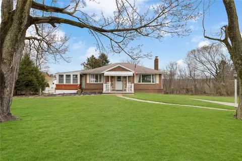 2604 Dechellis St, Beaver Falls, PA 15010