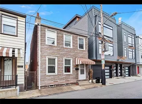1815 Fox Way, Pittsburgh, PA 15203