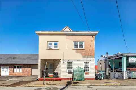 229 S Third St, Jeannette, PA 15644