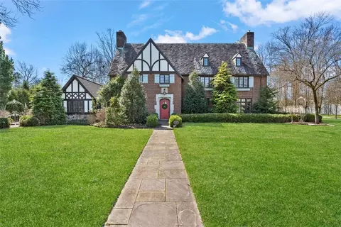 437 Maple Ln, Sewickley, PA 15143