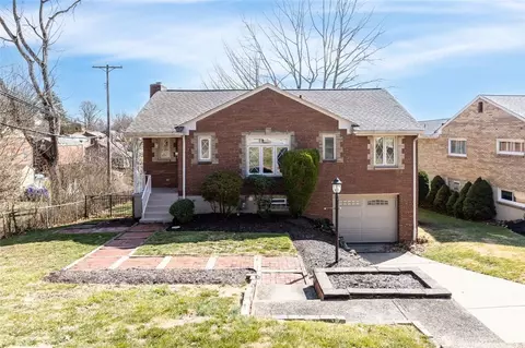 1611 Worcester Dr, Pittsburgh, PA 15243