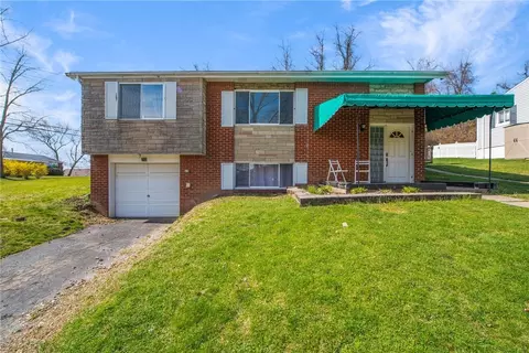 712 Providence Dr, Pittsburgh, PA 15239