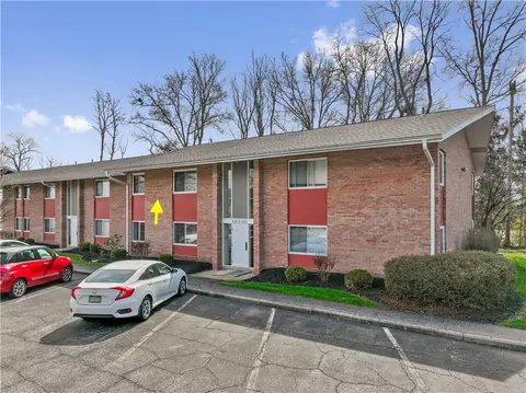 61 Darlington Rd #A-21, Beaver Falls, PA 15010