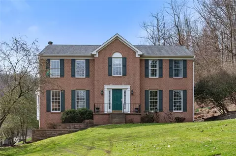 1315 Oakview St, White Oak, PA 15131