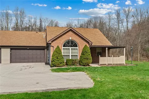 143 Barrington Dr, Oakdale, PA 15071