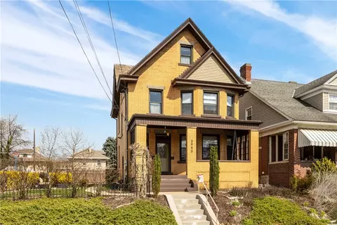 3950 Winshire St, Pittsburgh, PA 15212