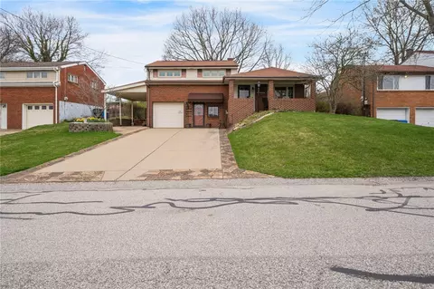 923 Lindsay Rd, Carnegie, PA 15106