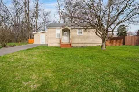 15 Rogers Dr, Latrobe, PA 15650