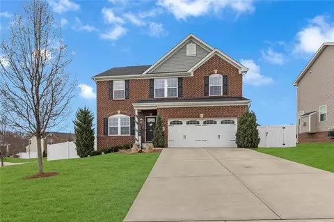 101 Jodi Dr, Beaver, PA 15009